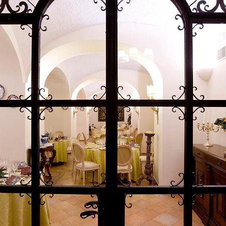 Palazzo Alabardieri Naples Luaran gambar
