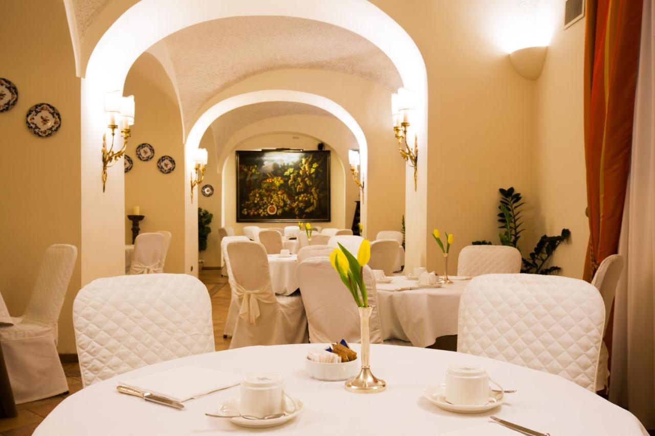 Palazzo Alabardieri Naples Luaran gambar
