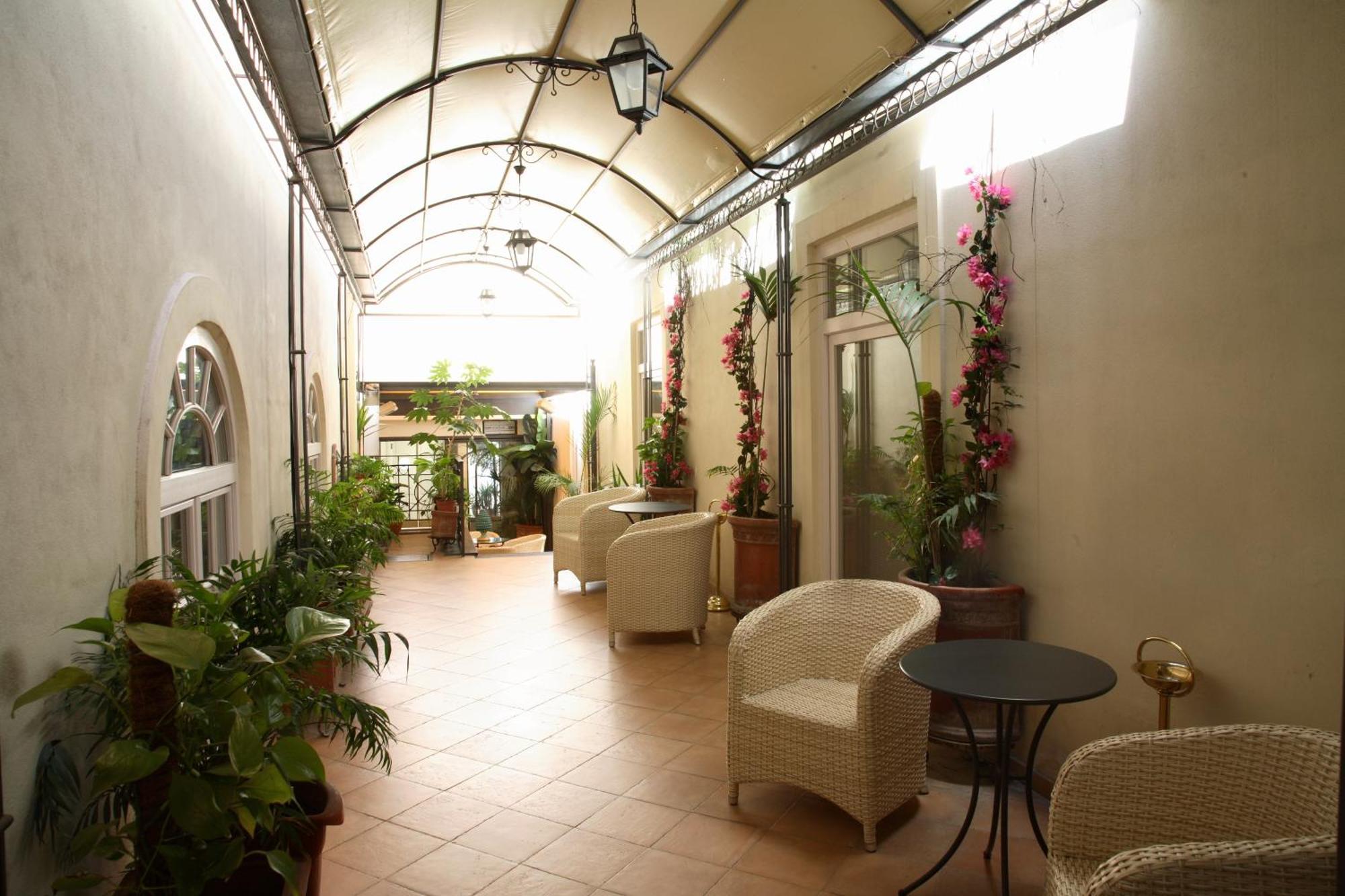Palazzo Alabardieri Naples Luaran gambar