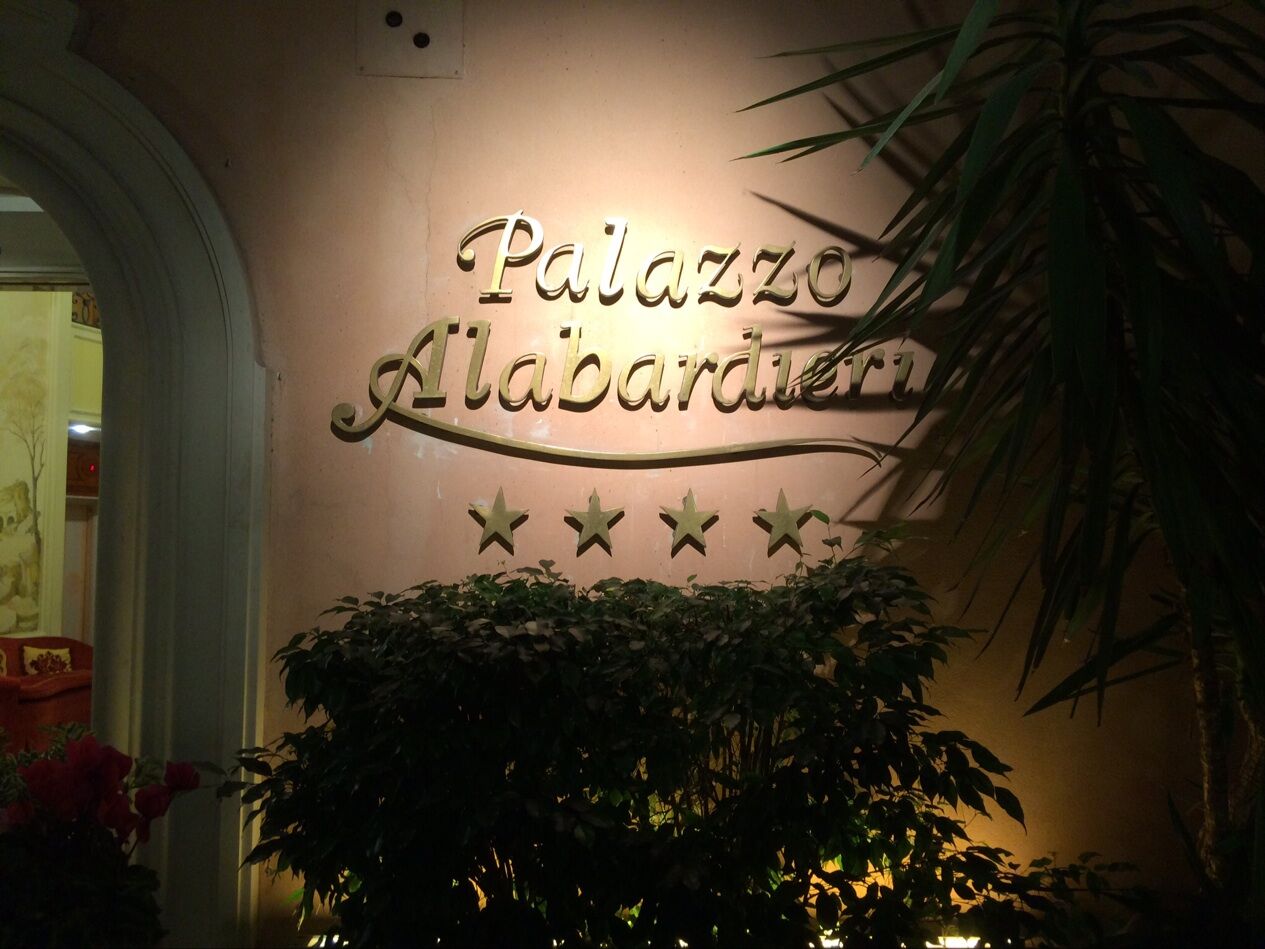 Palazzo Alabardieri Naples Luaran gambar
